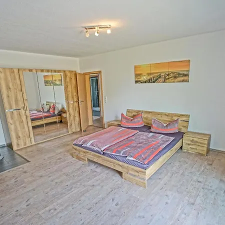 Ebenerdiges Mit Privater Terrasse Und Zwei Schlafzimmern Feriehus Mönkebude