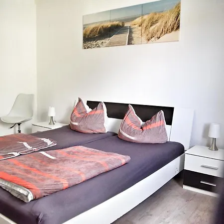 Ebenerdiges Mit Privater Terrasse Und Zwei Schlafzimmern *