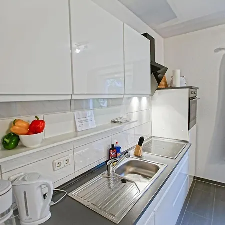 Ebenerdiges Mit Privater Terrasse Und Zwei Schlafzimmern * Mönkebude