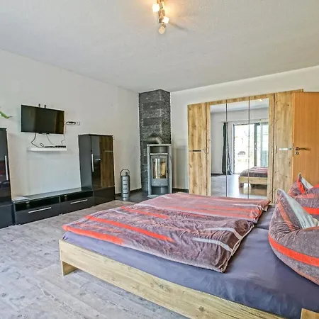 Ebenerdiges Mit Privater Terrasse Und Zwei Schlafzimmern Feriehus Mönkebude